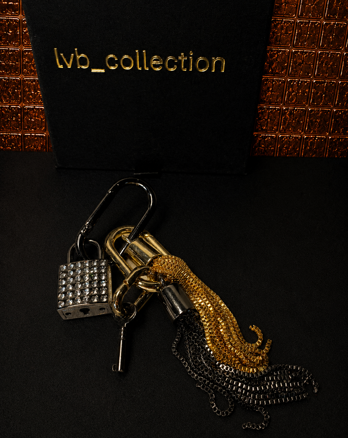Cristal Tassel Noir and Gilded