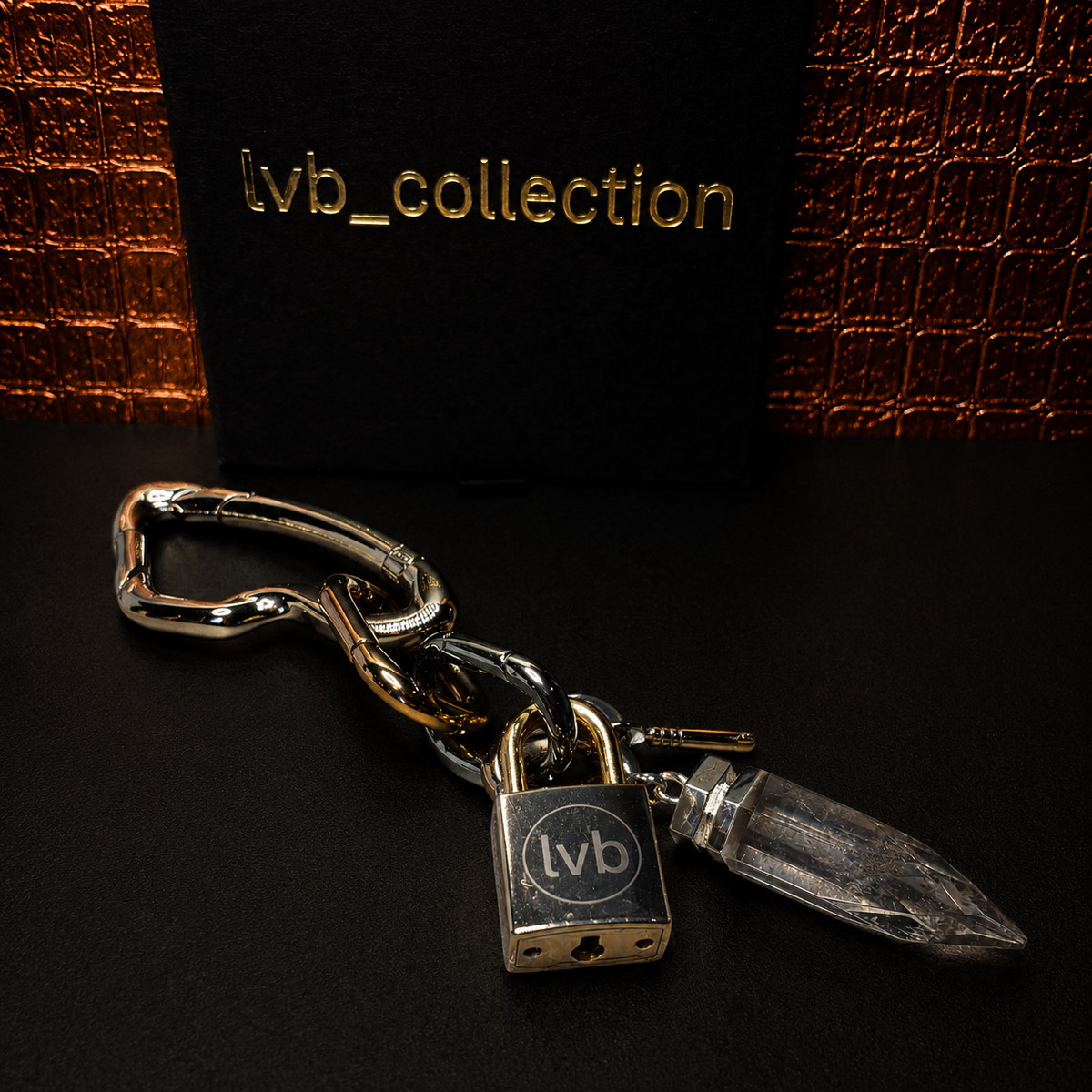 L’Atelier Sculpté Palladium and gilded/Clear Quartz